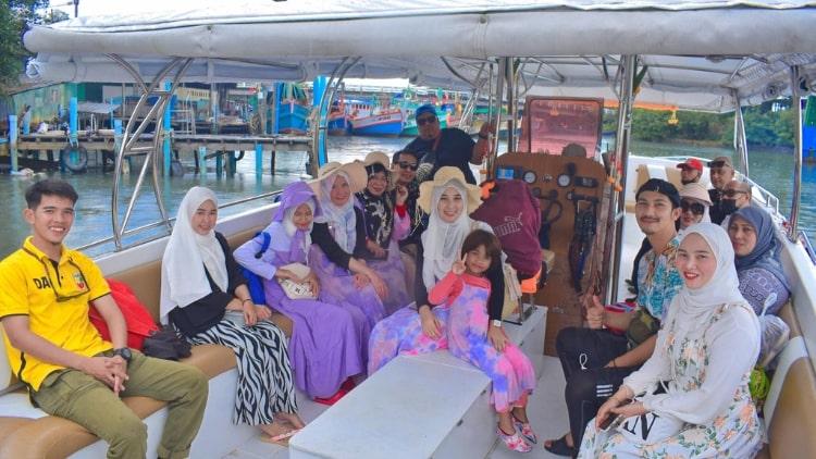 Phi Phi Islands and Maya Bay Tour by Speedboat from Krabi Ultimate Island Adventure